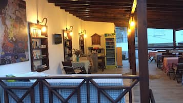 Ruang duduk lobi