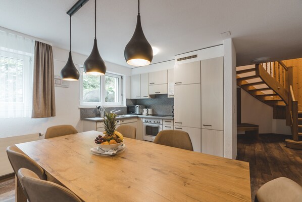 Apartment, 2 Schlafzimmer, Bergblick | Eigene Küche