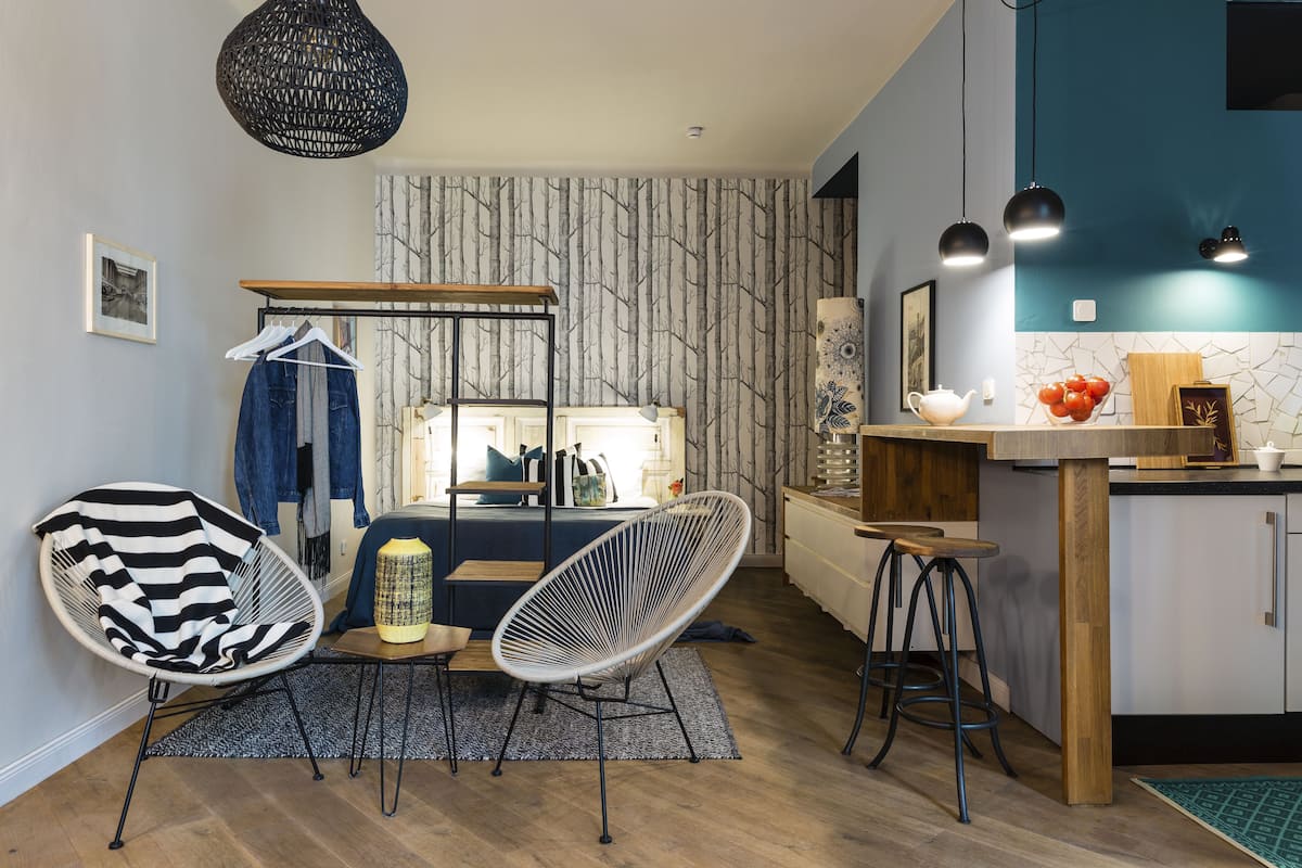 Studio Apartment | Biancheria da letto di alta qualità, una scrivania, postazione laptop