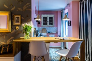 XX Studio (Opal & Granat)