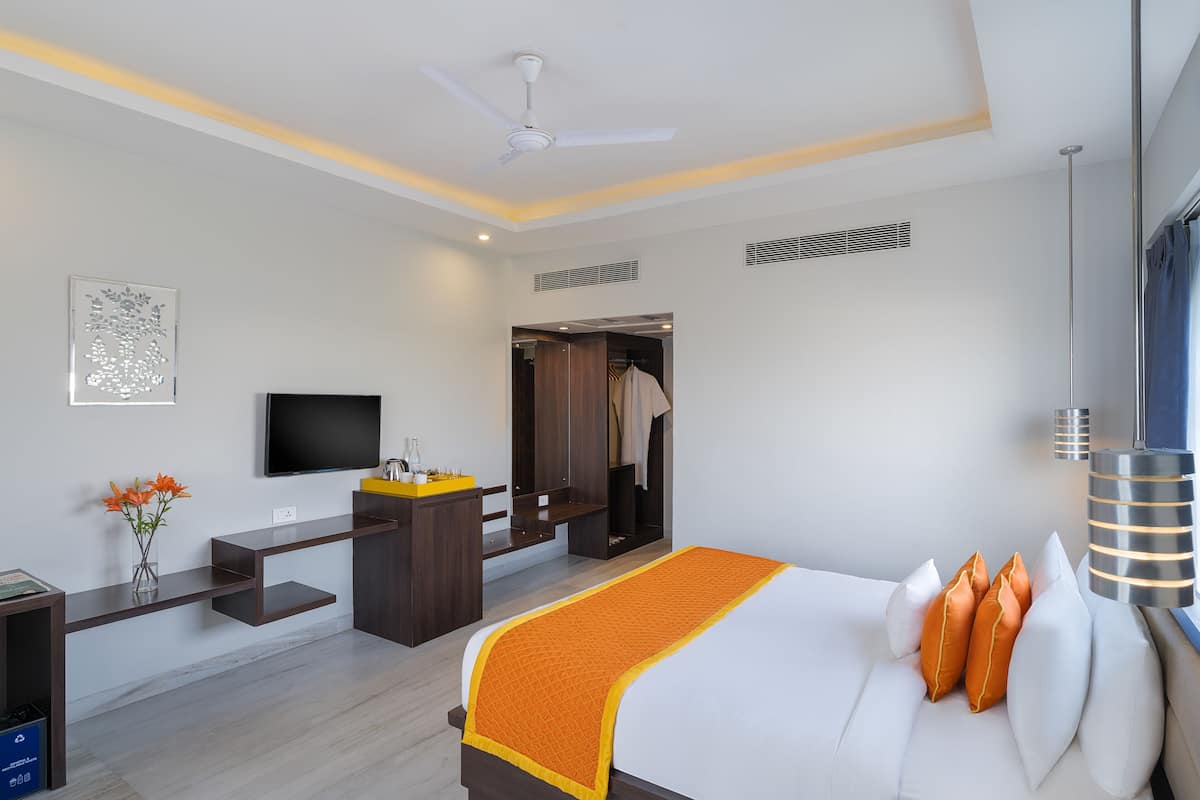 Connect Room | Edredones de plumas, colchones Select Comfort, minibar y caja fuerte
