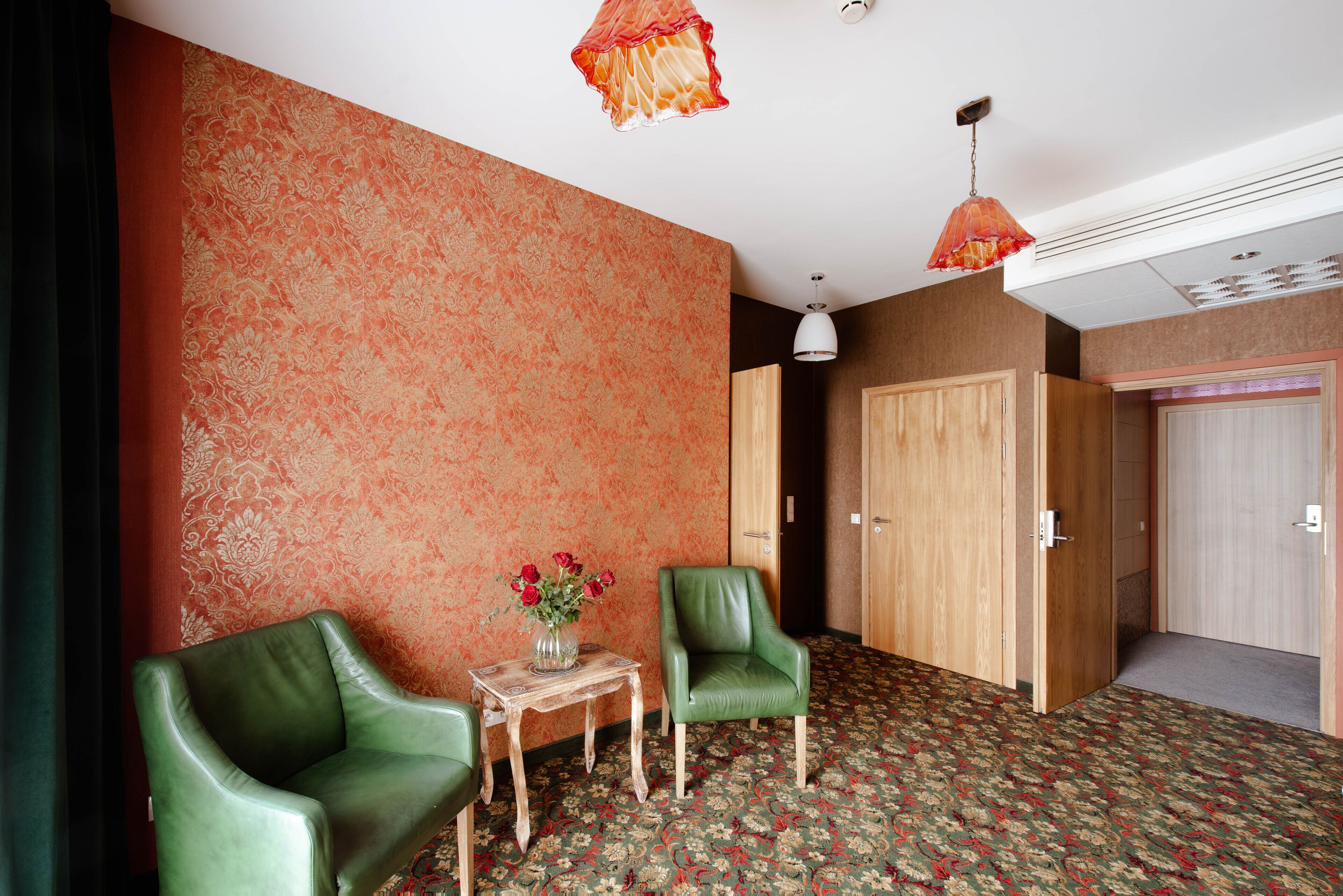 business apartment (red) | in-room safe, individually decorated, desk, soundproofing