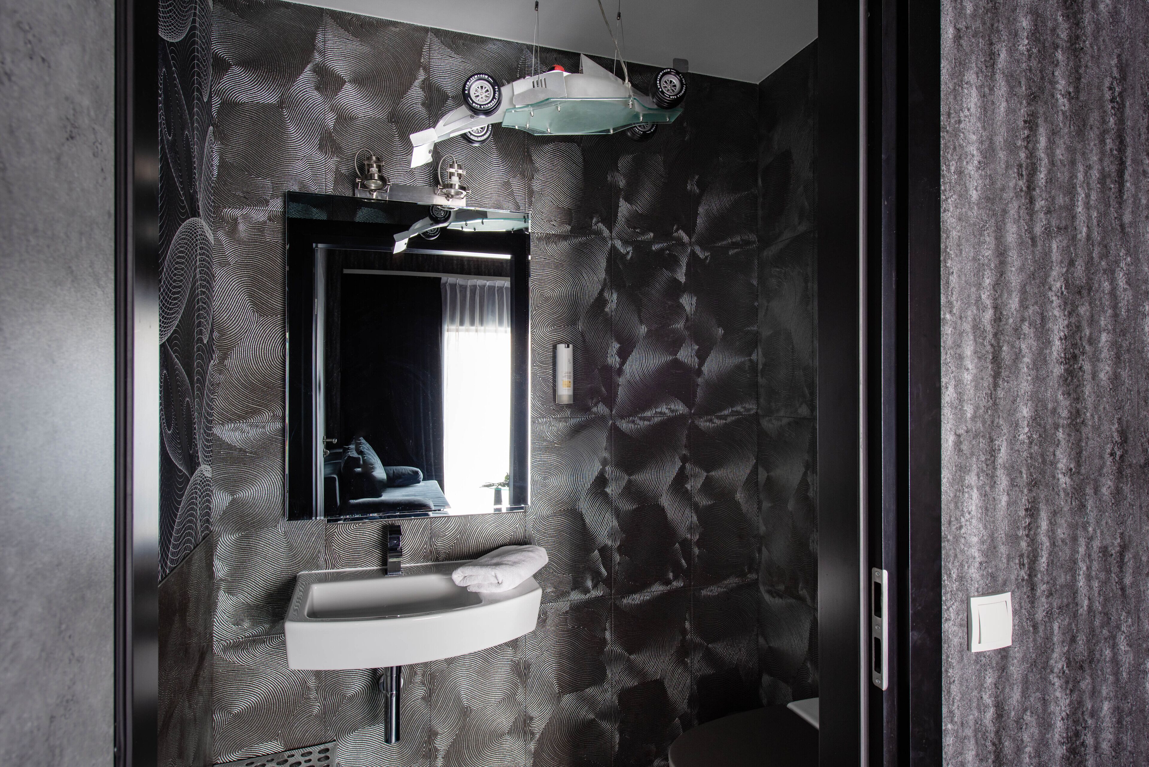 classic apartment (black) | bathroom | free toiletries, hair dryer, bathrobes, slippers