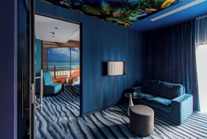 Superior-Apartment, 1 Schlafzimmer, Nichtraucher (Blue) | Zimmersafe, individuell dekoriert, Schreibtisch, schallisolierte Zimmer