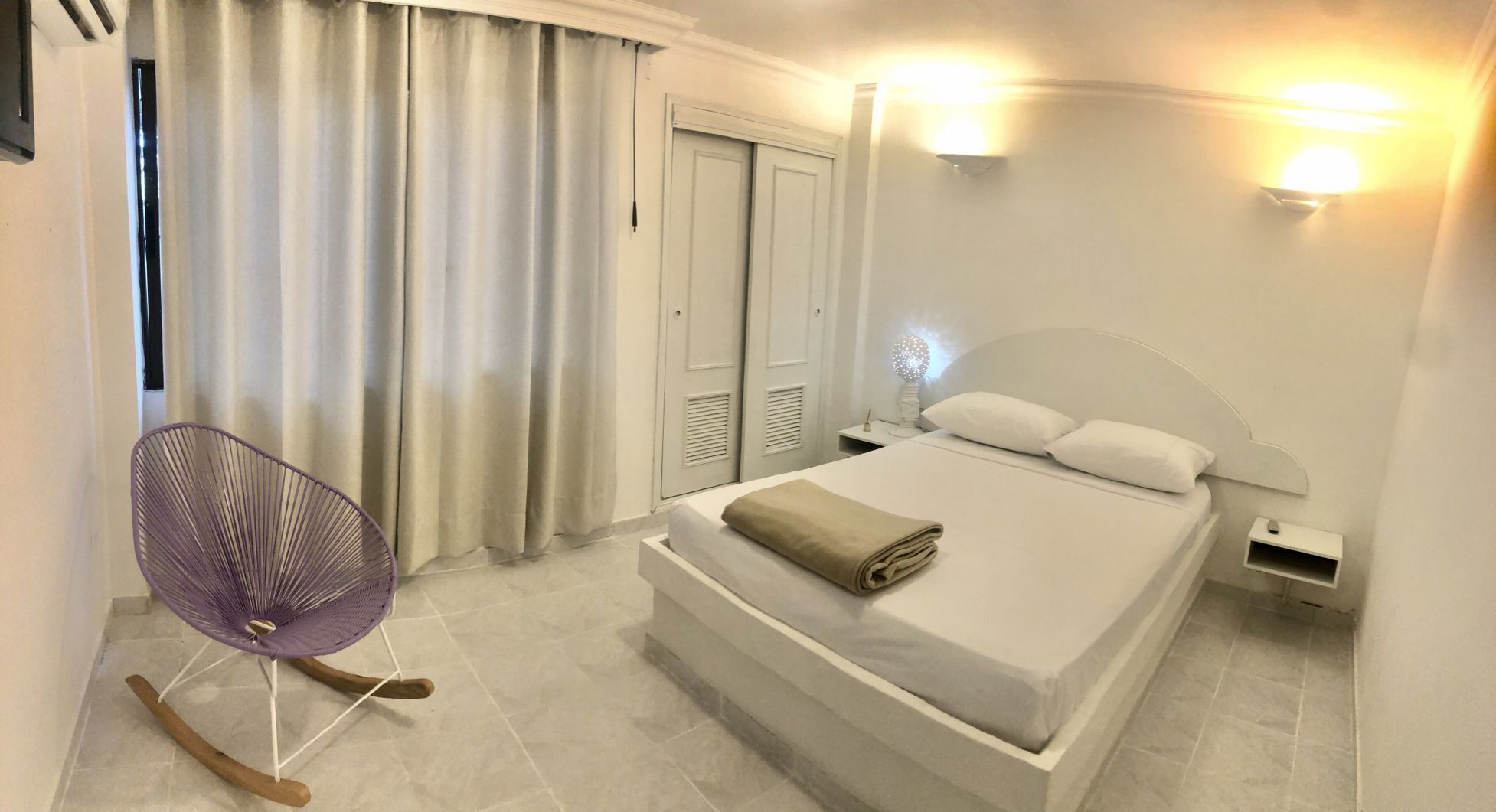 Free WiFi, bed sheets