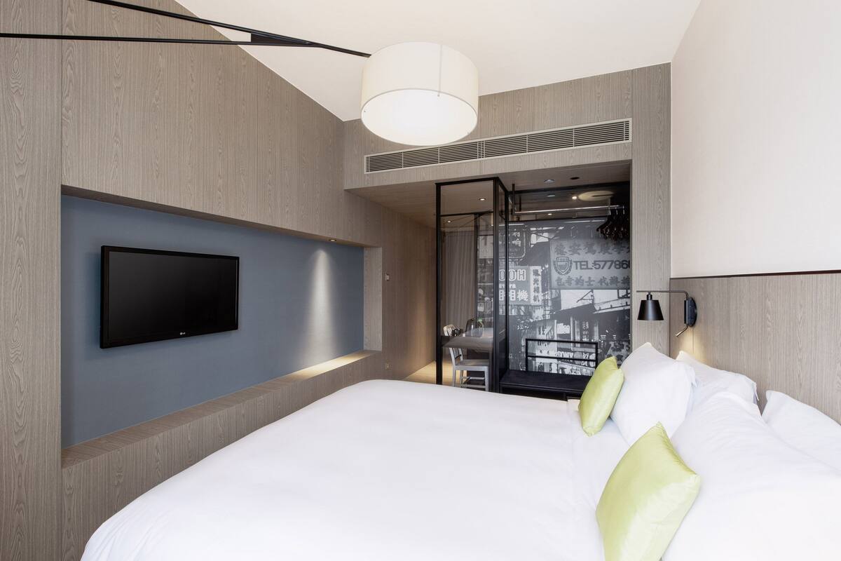 In-room safe, desk, laptop workspace, blackout curtains