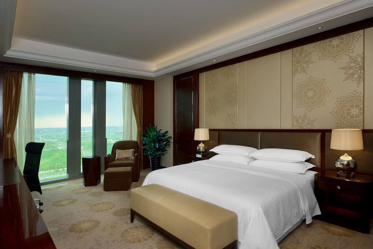 1 ห้องนอน, ผ้านวมขนเป็ด, เตียง Select Comfort, ตู้นิรภัยในห้องพัก