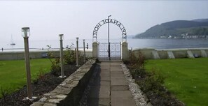 Property grounds - The Esplanade Hotel (Dunoon)