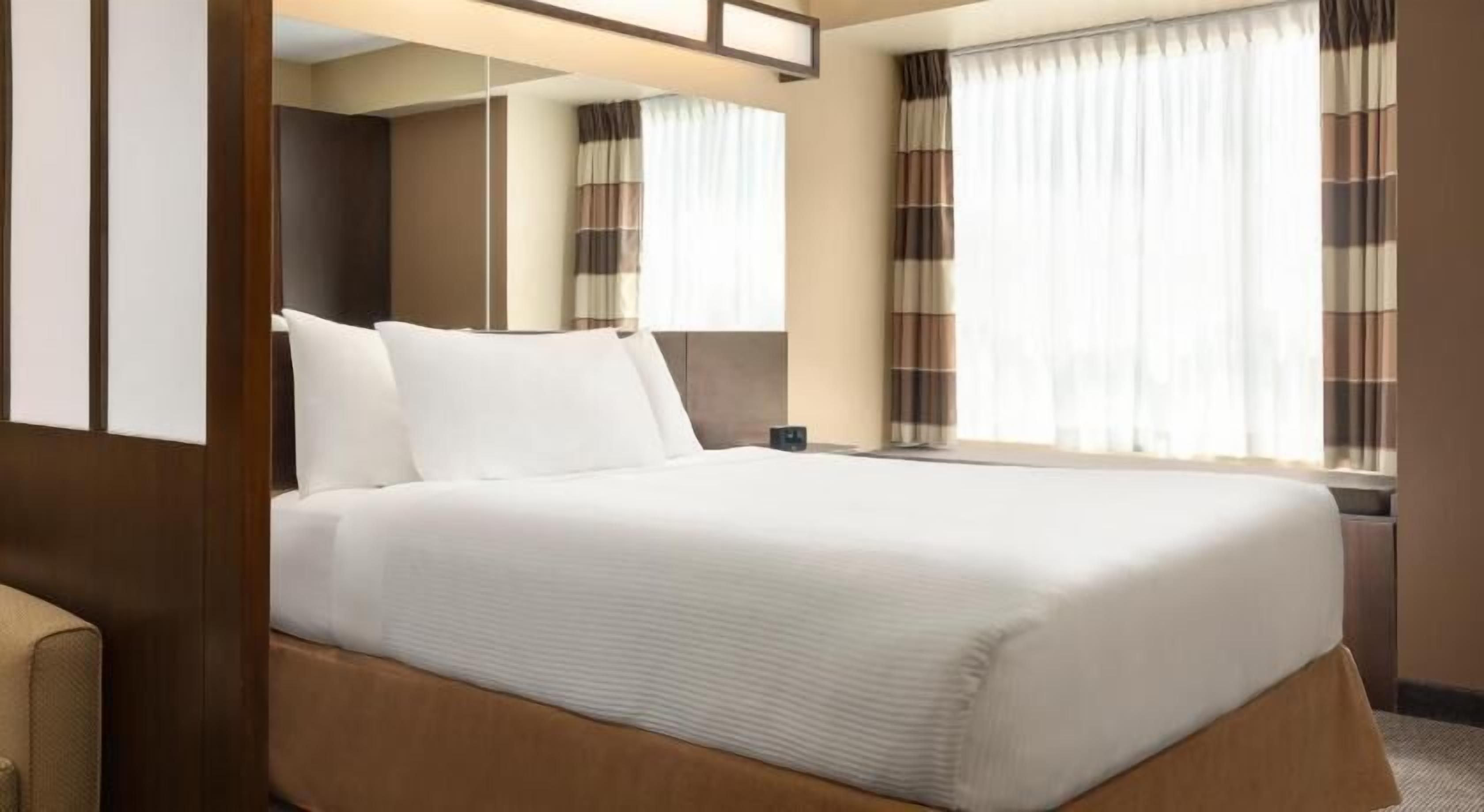 Desk, blackout drapes, iron/ironing board, free WiFi