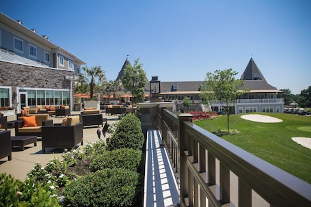Property amenity. Courtyard Philadelphia Springfield