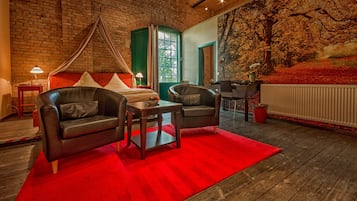 Double Room | Living area | TV