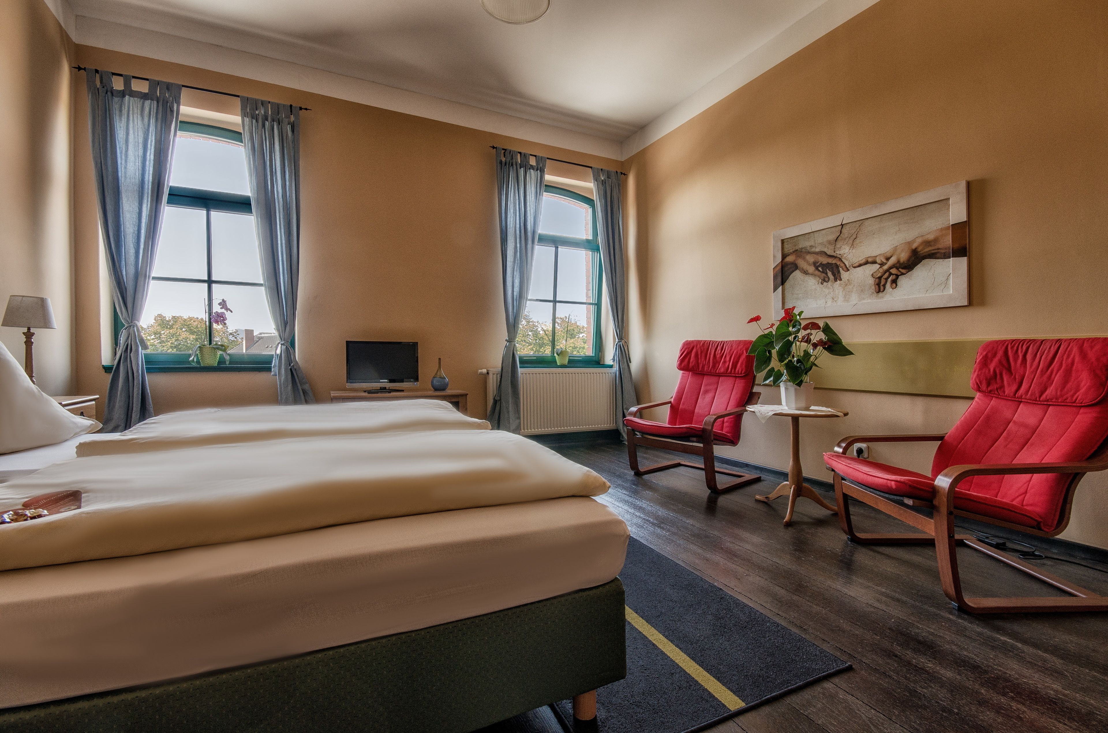 apartment, kitchen | minibar, individually furnished, desk, cots/infant beds