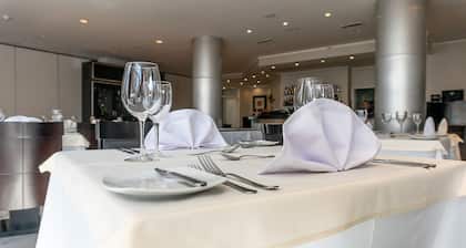 Neuquen Tower Hotel
