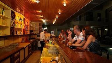 2 bars/lounges, poolside bar