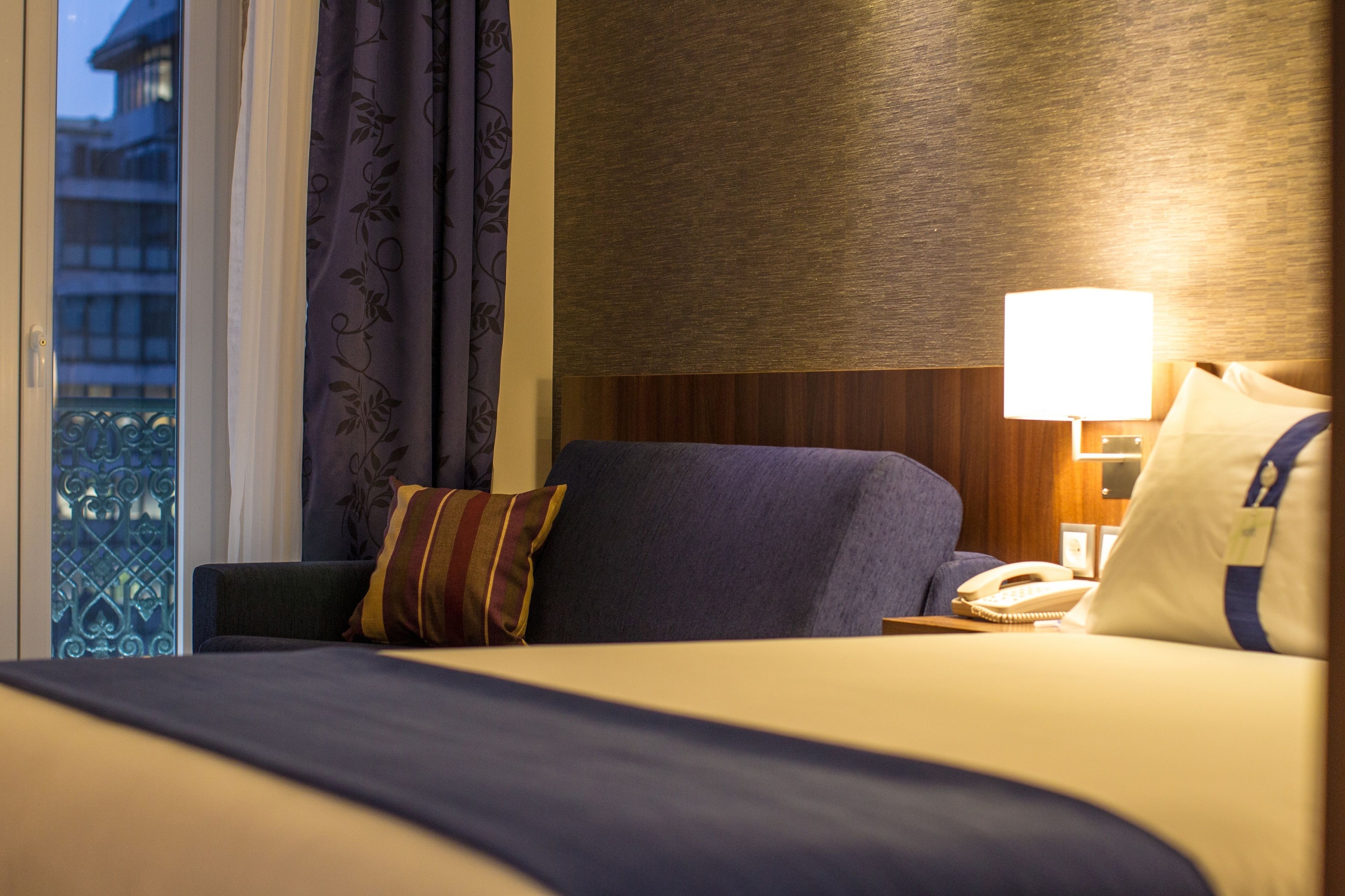 standard room, 1 double bed with sofa bed | 1 bedroom, in-room safe, desk, soundproofing