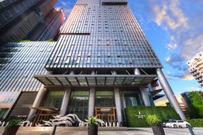 Front of property - The Ritz-Carlton, Chengdu (Chengdu)