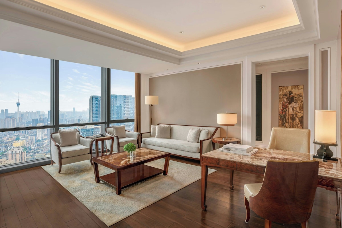 Suite, 1 Bedroom, City View | 1 bedroom, premium bedding, down comforters, pillowtop beds