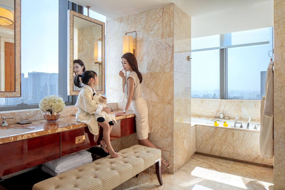 club suite, 1 bedroom | bathroom | separate bathtub and shower, deep-soaking bathtub