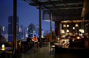 Al fresco dining, open daily