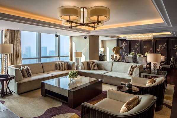 1 bedroom, premium bedding, down comforters, pillowtop beds - The Ritz-Carlton, Chengdu (Chengdu)