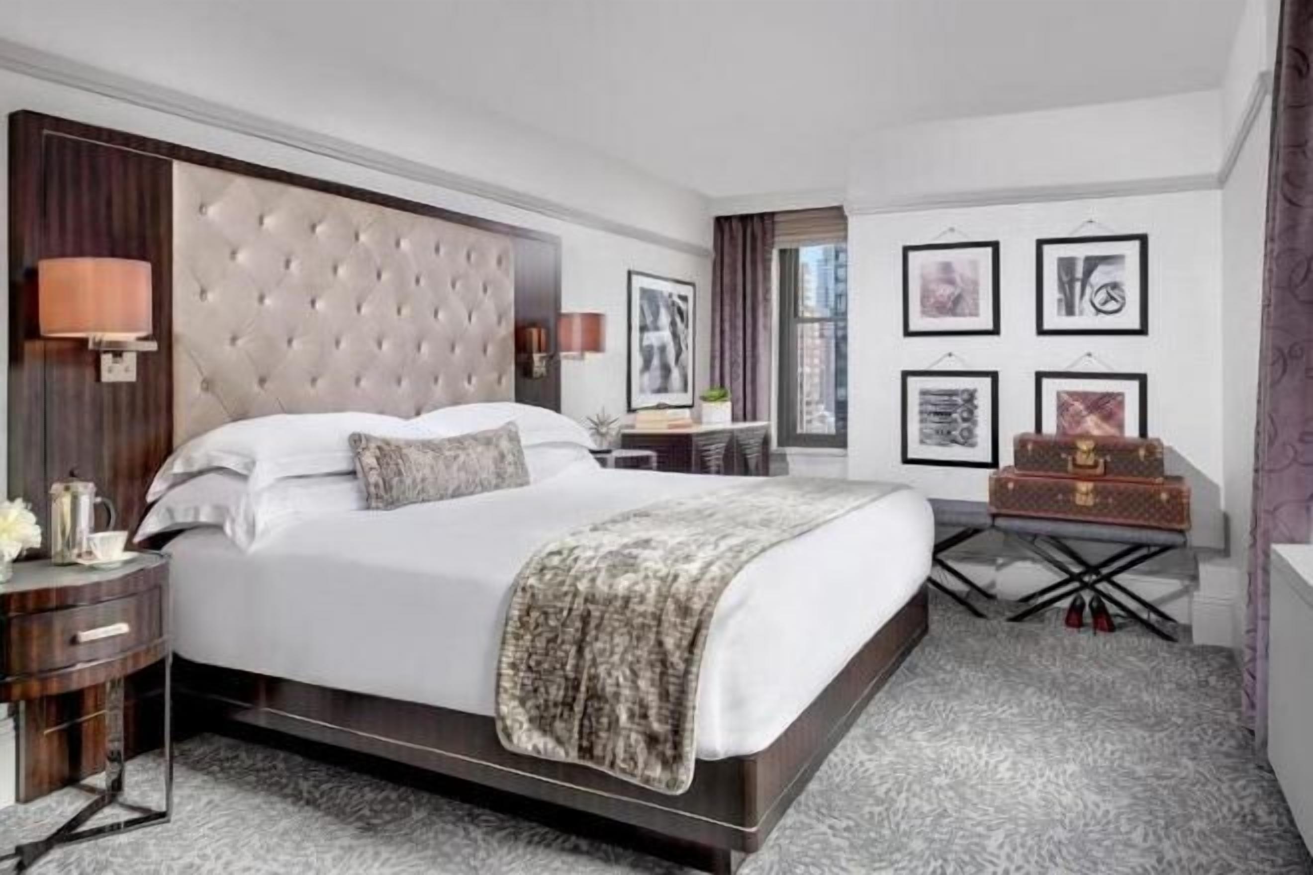 Literie de qualité supérieure, coffres-forts dans les chambres, bureau