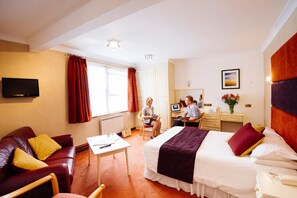 Free cots/infant beds, free WiFi - Stafford Hotel (St. Helier)