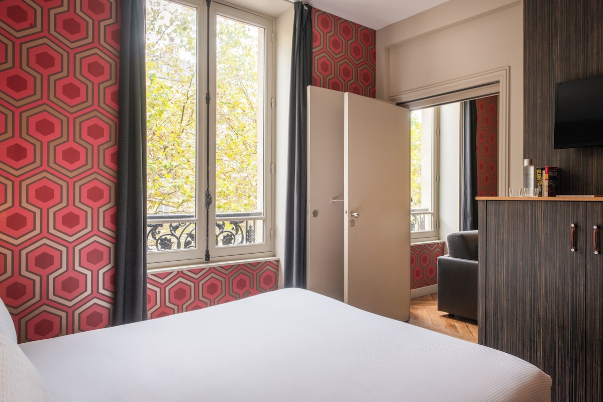 Premium bedding, Select Comfort beds, minibar, in-room safe