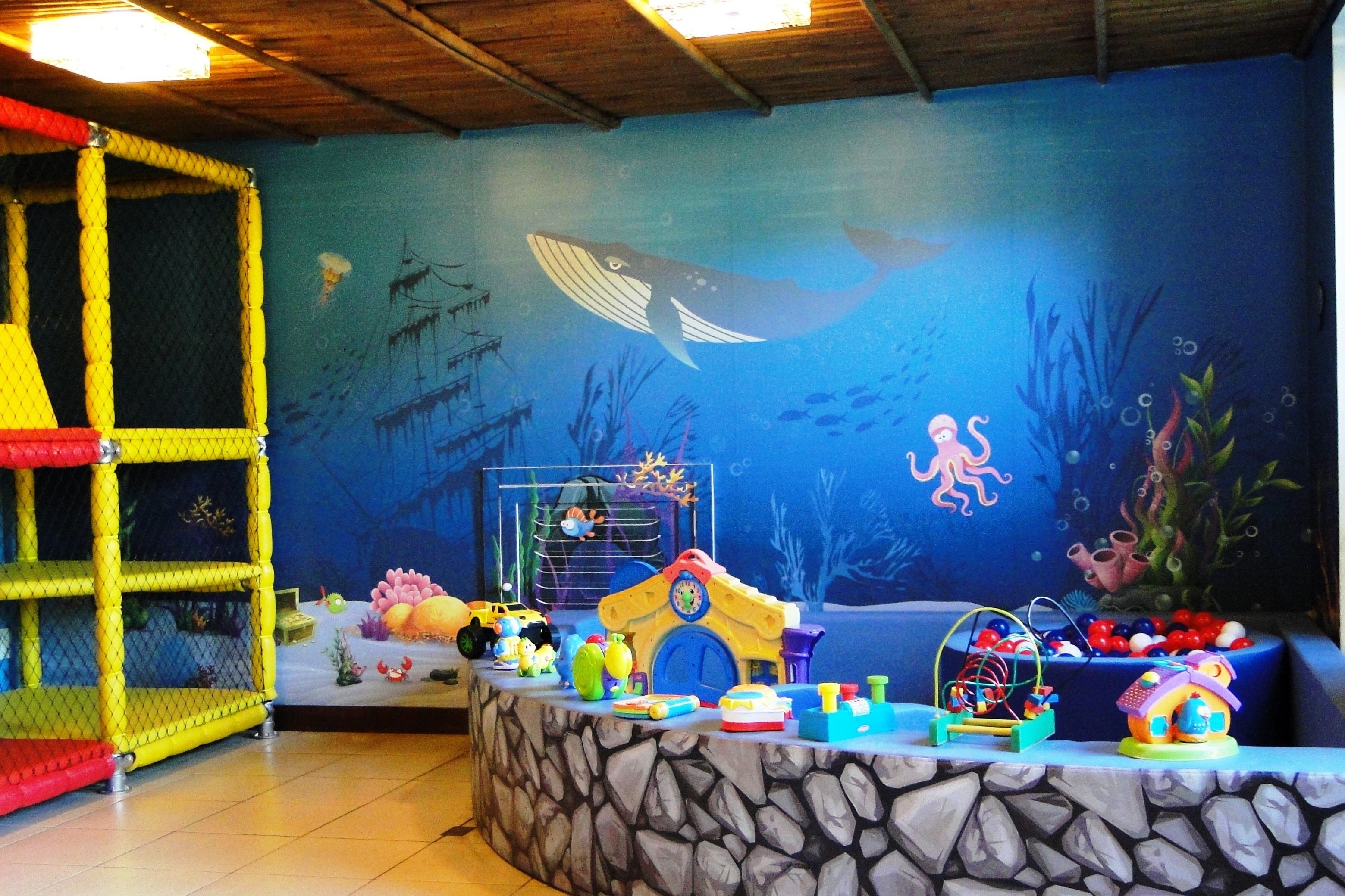 children’s play area – indoor