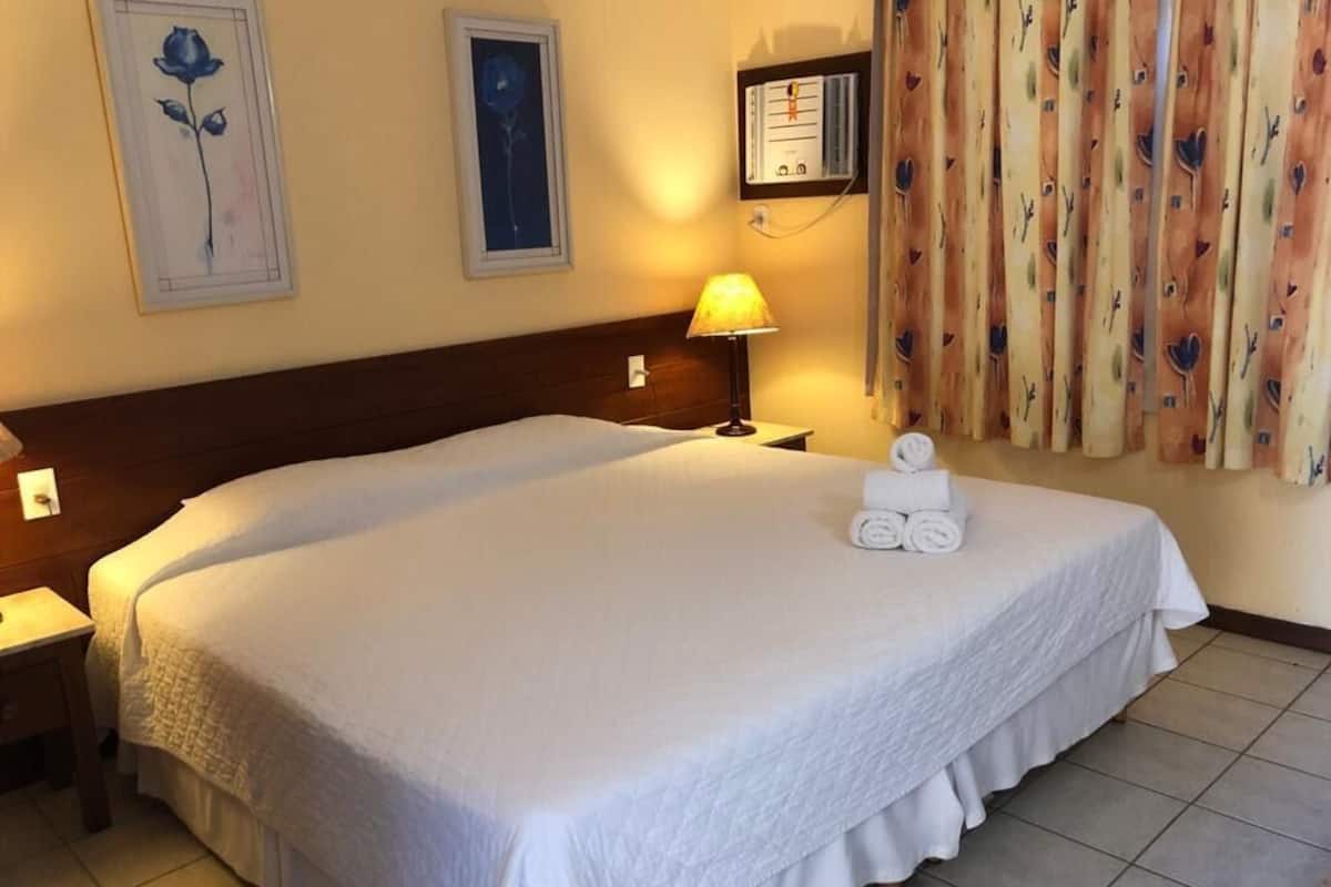 1 bedroom, minibar, in-room safe, desk