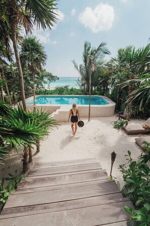 Outdoor pool, pool loungers - Diamante K - Inside Tulum National Park (Tulum)