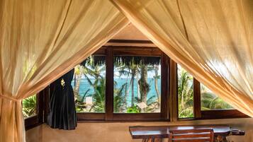 Ocean View Queen Bed Bungalow | Premium bedding, pillowtop beds, in-room safe, individually decorated