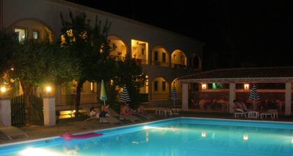 Villa Karmar Hotel Apartments