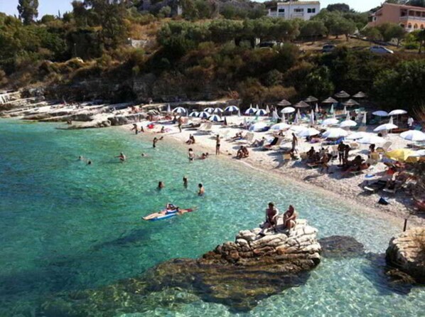 Beach nearby - Villa Karmar Hotel Apartments (Corfu)