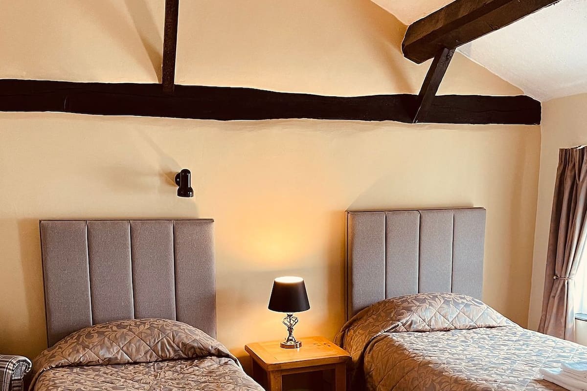 Chambre Simple, salle de bains attenante | 1 chambre