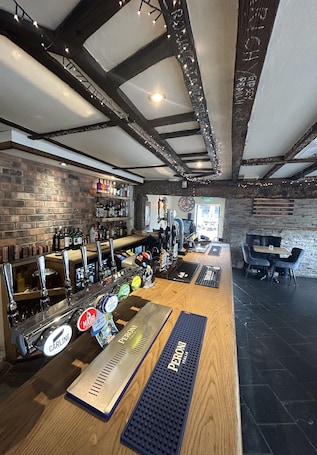 Bar (on property). The Swan Hotel
