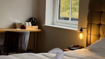 Comfort Double Room, Ensuite (River View)