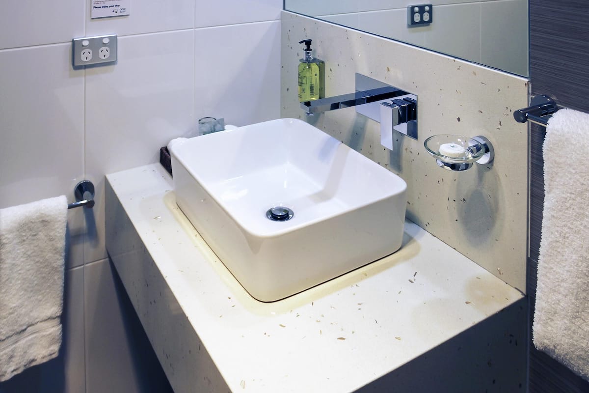 Phòng Deluxe, nhiều giường | Bộ đồ giường cao cấp, minibar với thức ăn, đồ uống miễn phí