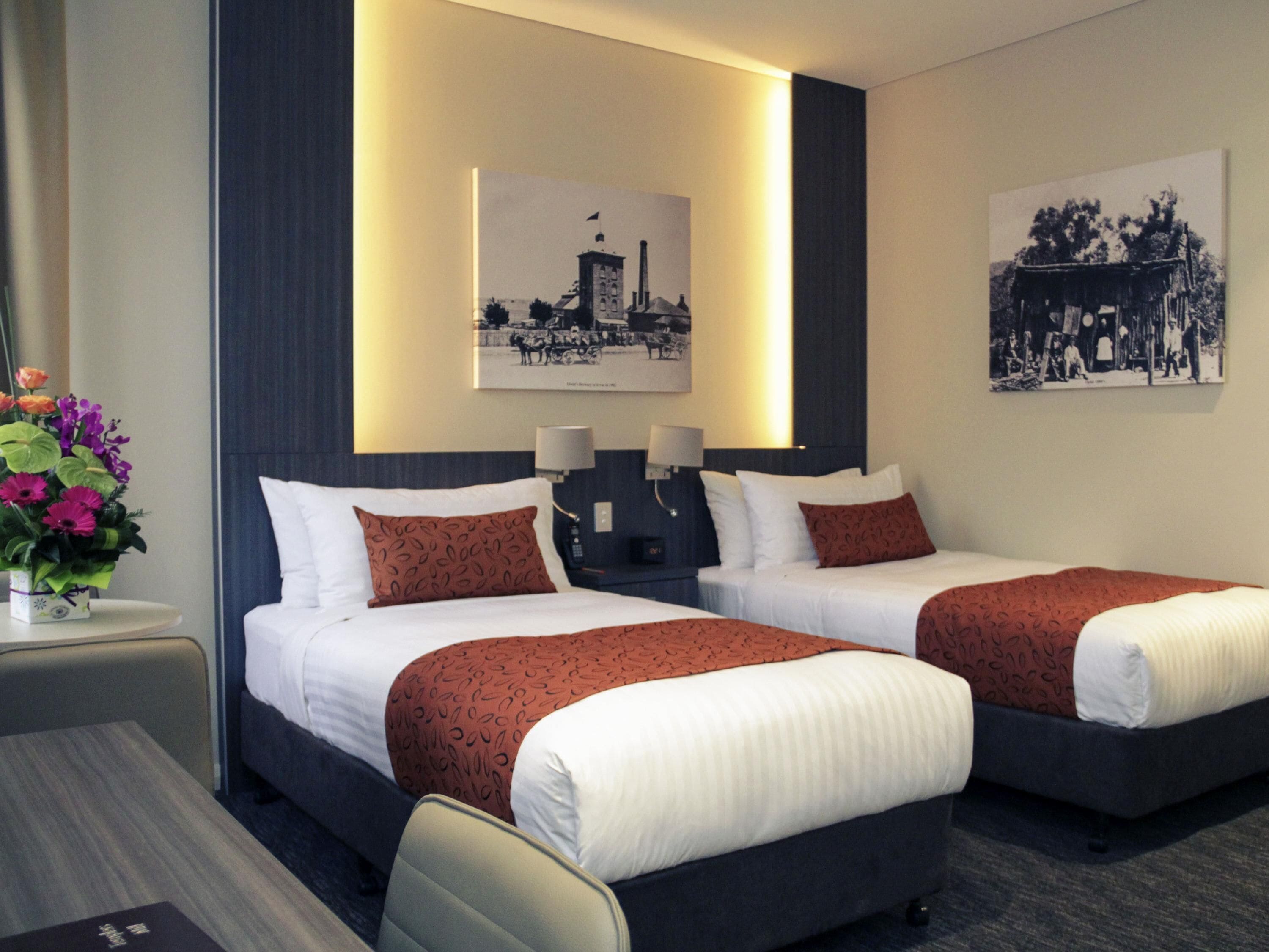 Deluxe Room, 2 Twin Beds | Premium bedding, free minibar items, in-room safe
