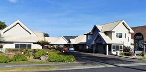 Front of property - Capri on Fenton (Rotorua)