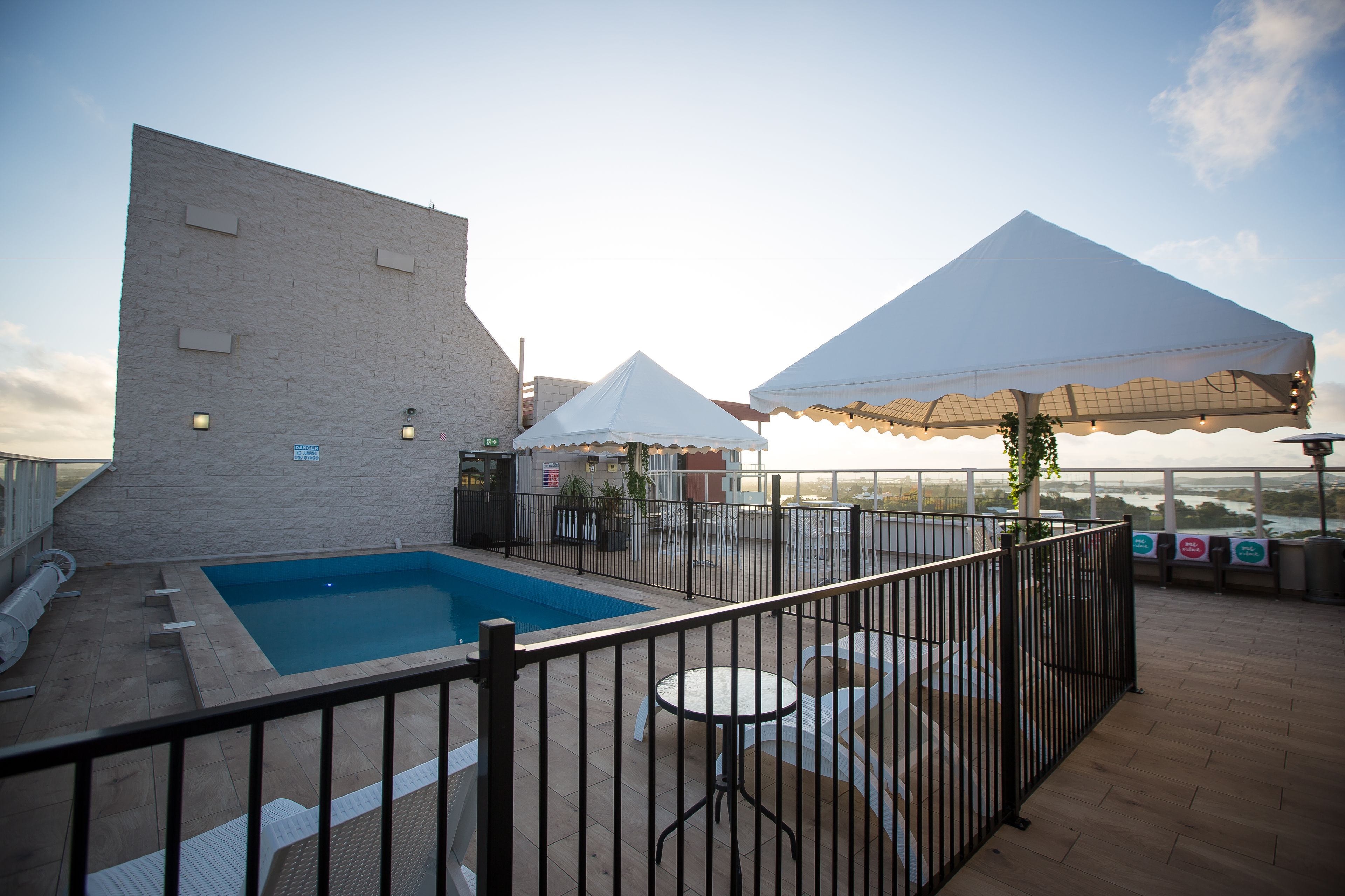 outdoor pool, pool loungers