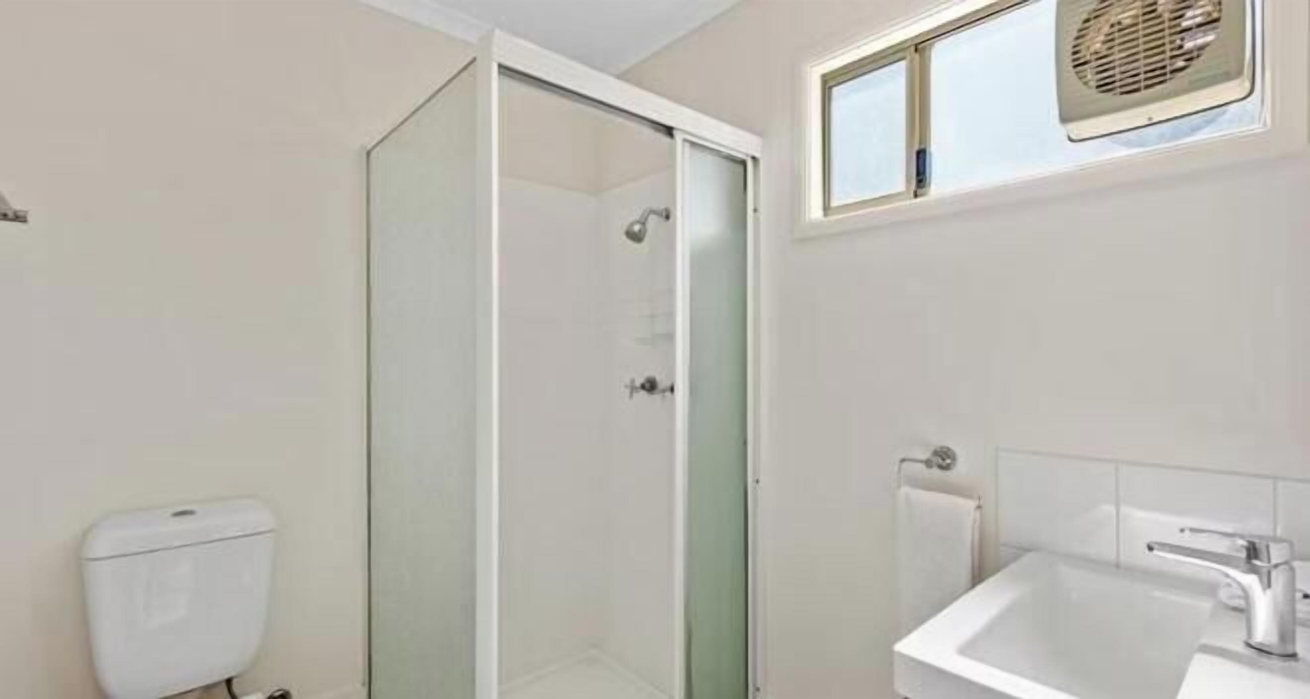 Bathroom | Hair dryer, towels