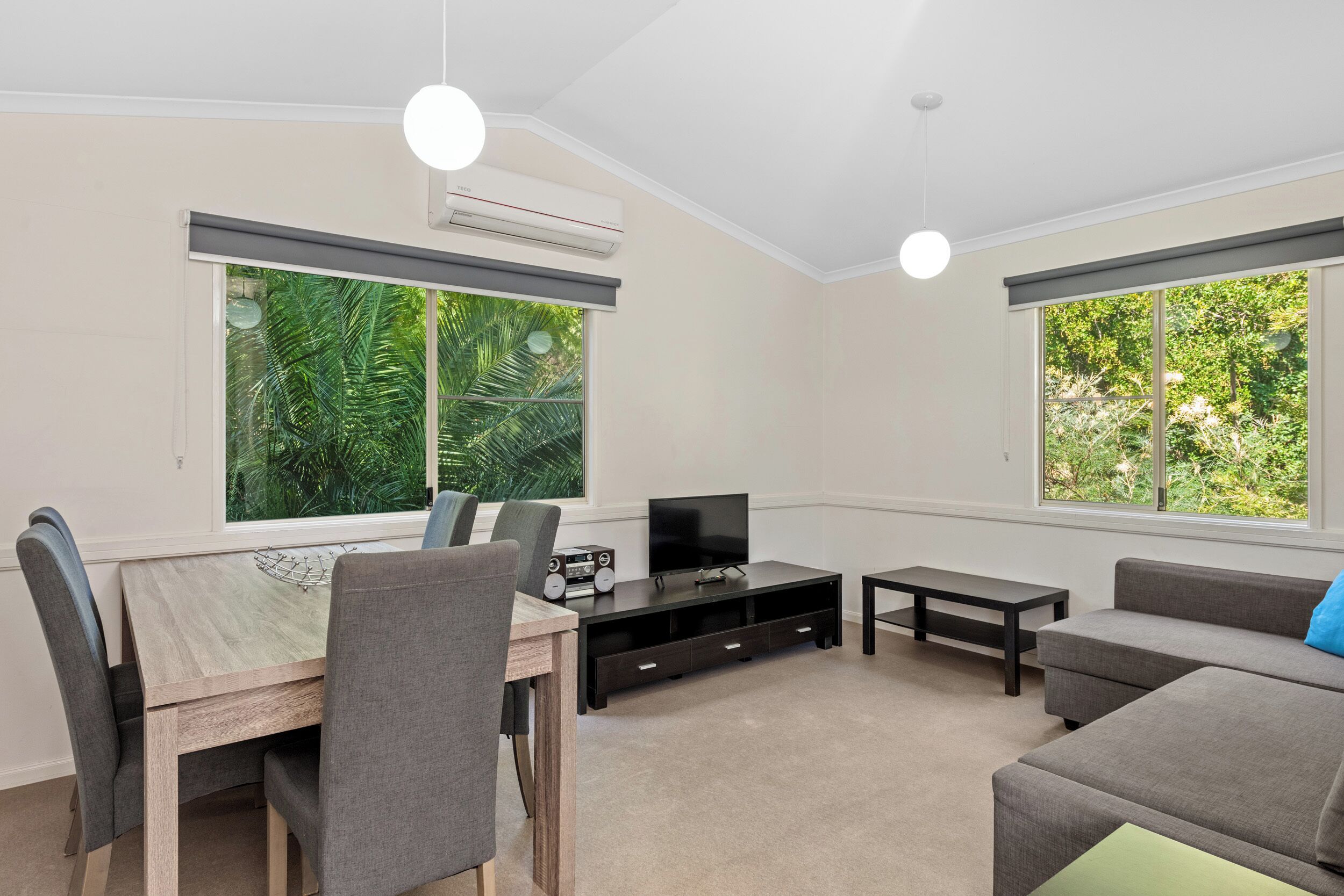 Superior 2 Bedroom Cabin | In-room dining