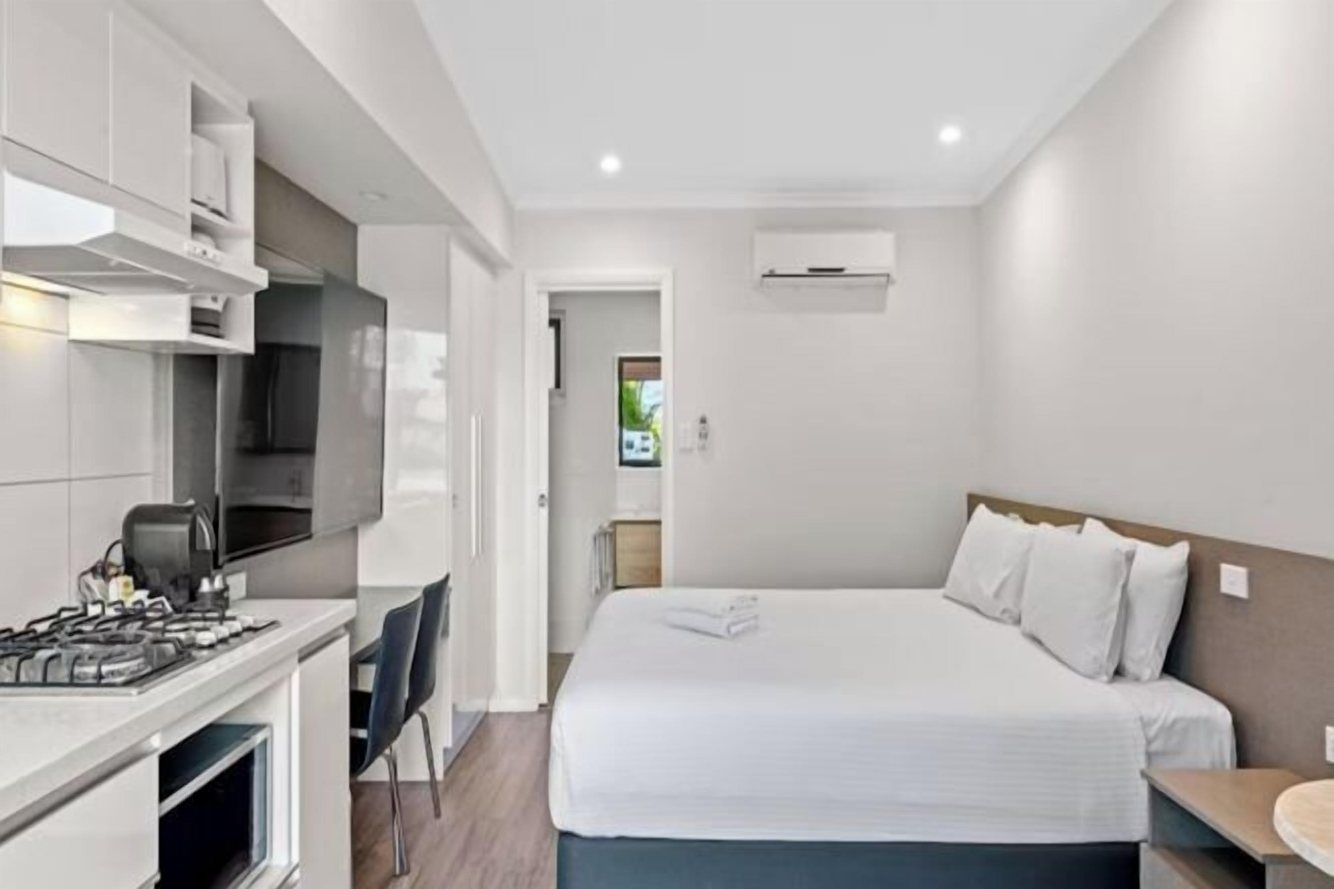 Bed sheets, wheelchair access