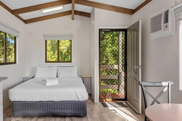 Bed sheets, wheelchair access