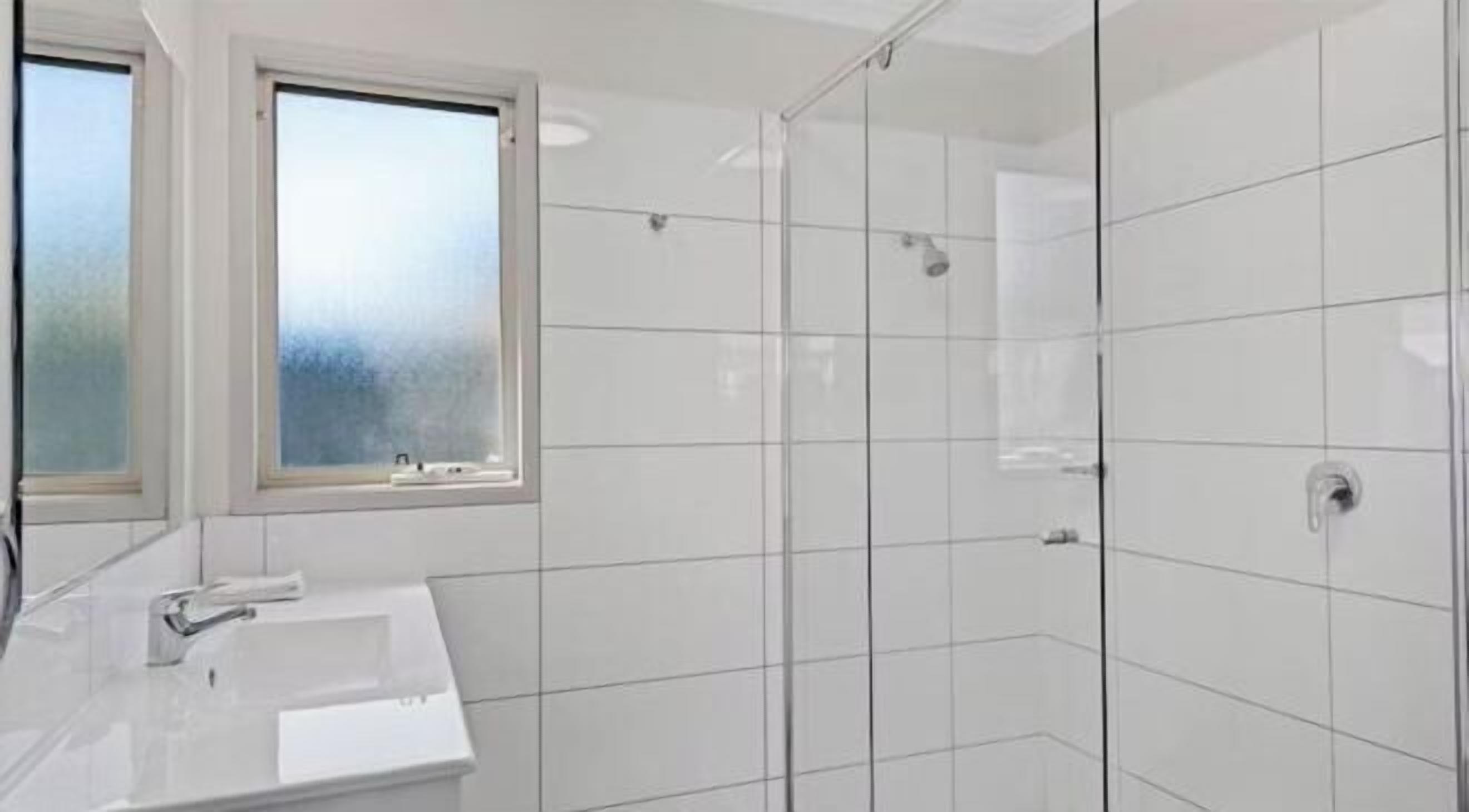 Bathroom | Hair dryer, towels