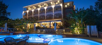 Paradise Lost Hotel-Apartments