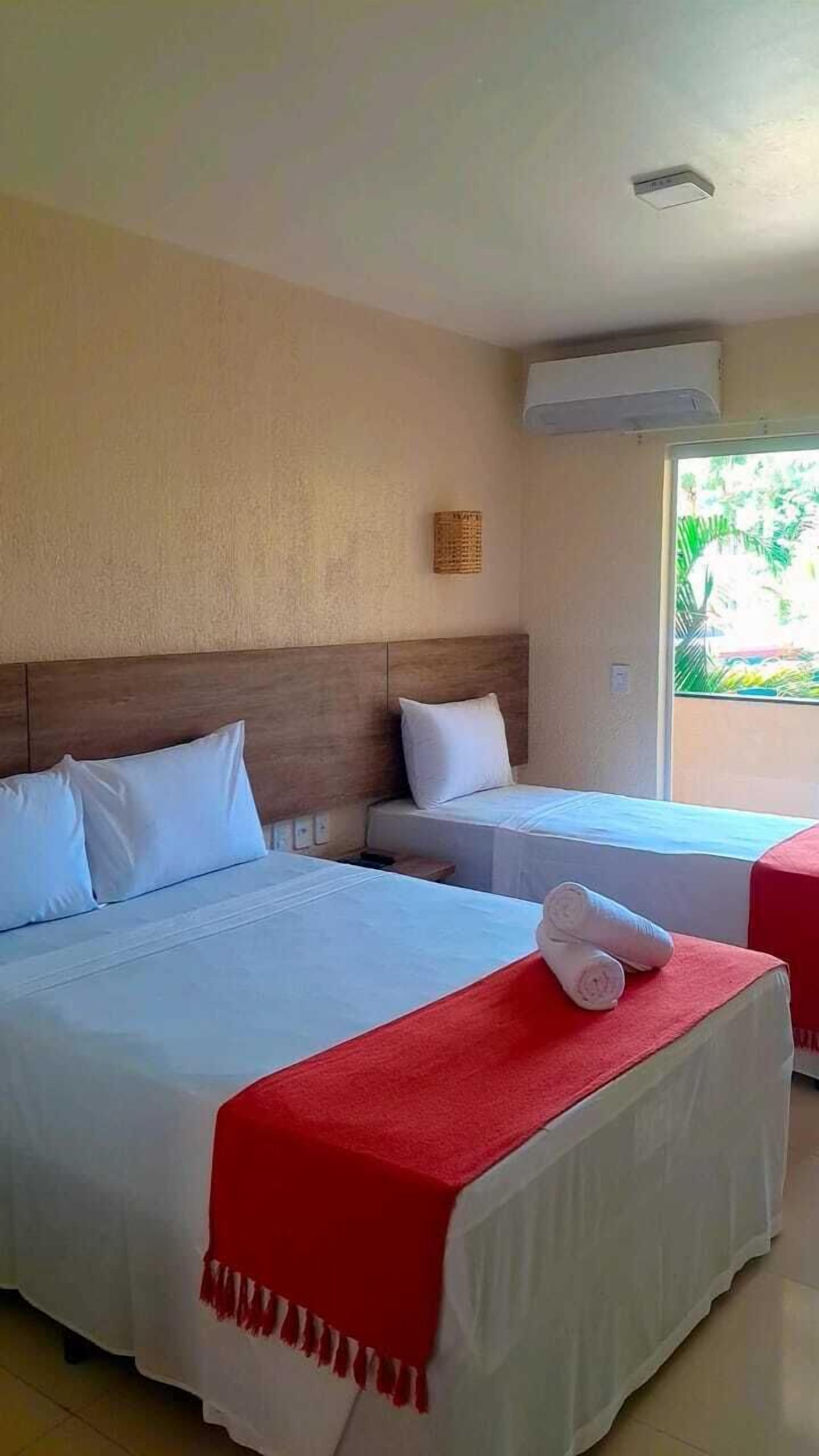 1 habitación, minibar, cortinas blackout y wifi gratis 