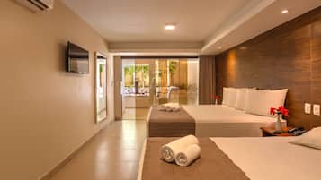 Standard Room | 1 bedroom, minibar, in-room safe, blackout drapes