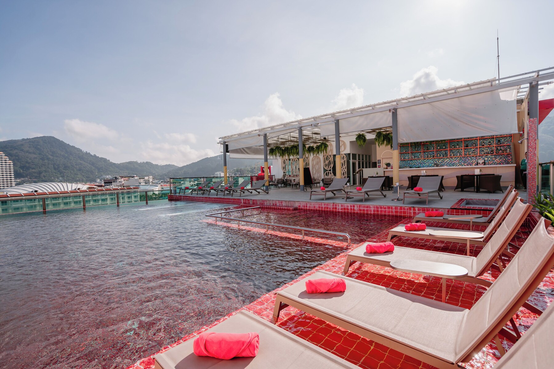 Outdoor pool, sun loungers