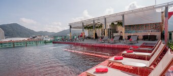 SLEEP WITH ME HOTEL design hotel @ patong